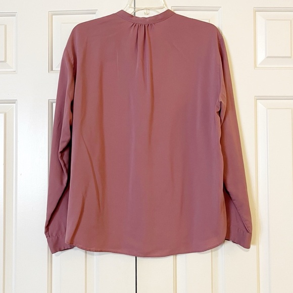 Uniqlo Purple Mauve Long Sleeve Button Front Collarless Rayon Blend Blouse. L - Picture 6 of 9